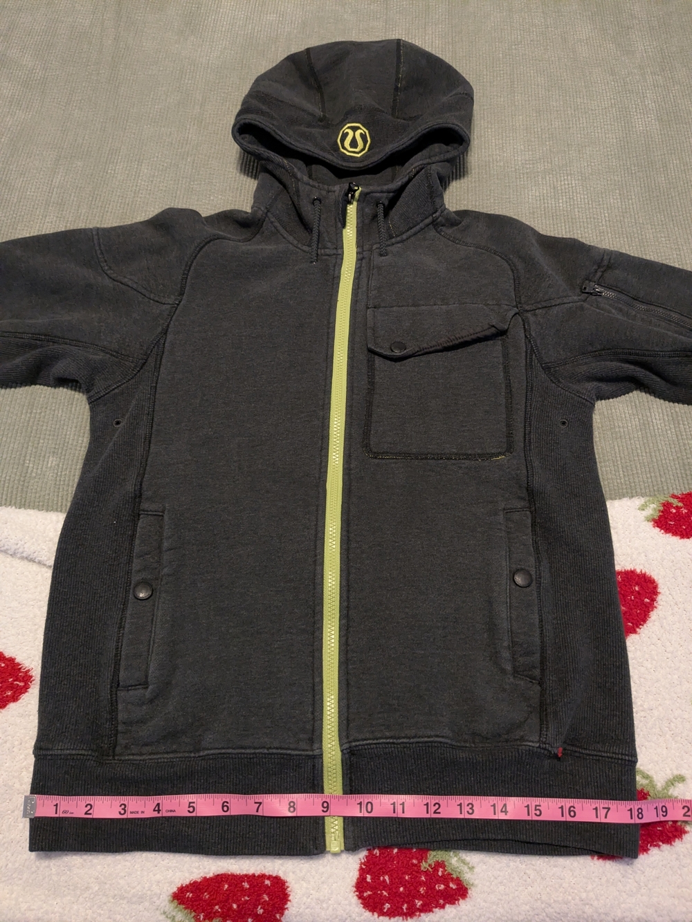 Lululemon Athleta Charcoal Hoodie with Lime Zipper Mens Vintage Heavyweight SM - Picture 7 of 7